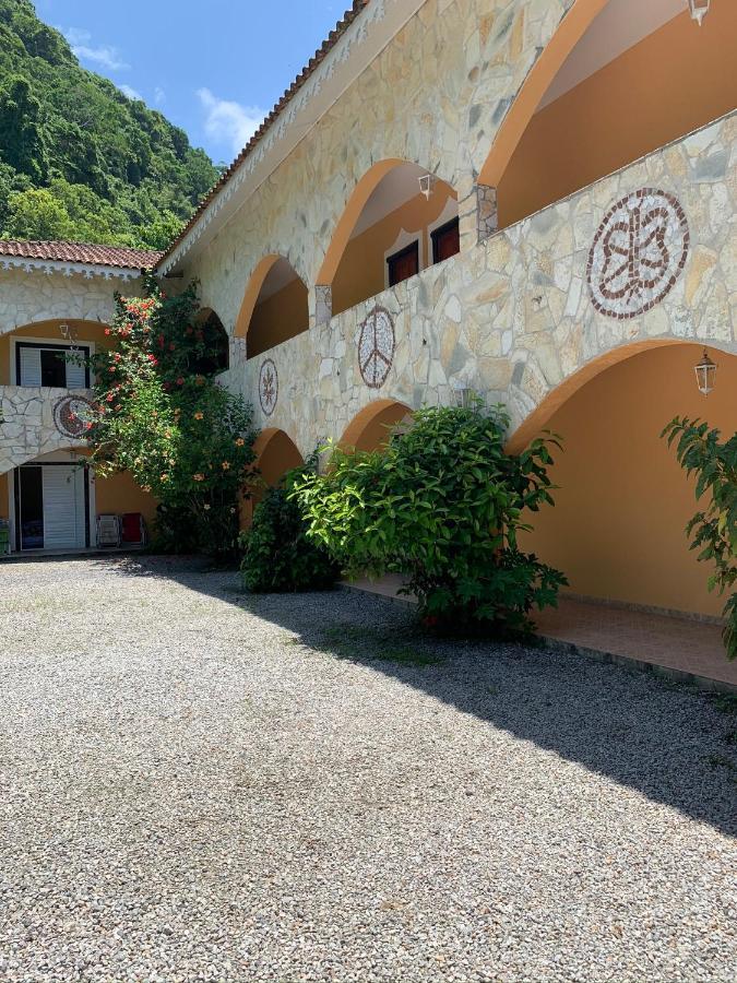 Pousada Casa De Pedra Boicucanga Eksteriør billede